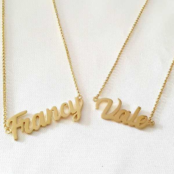 Collar personalizado un nombre de plata bañado en oro 18k